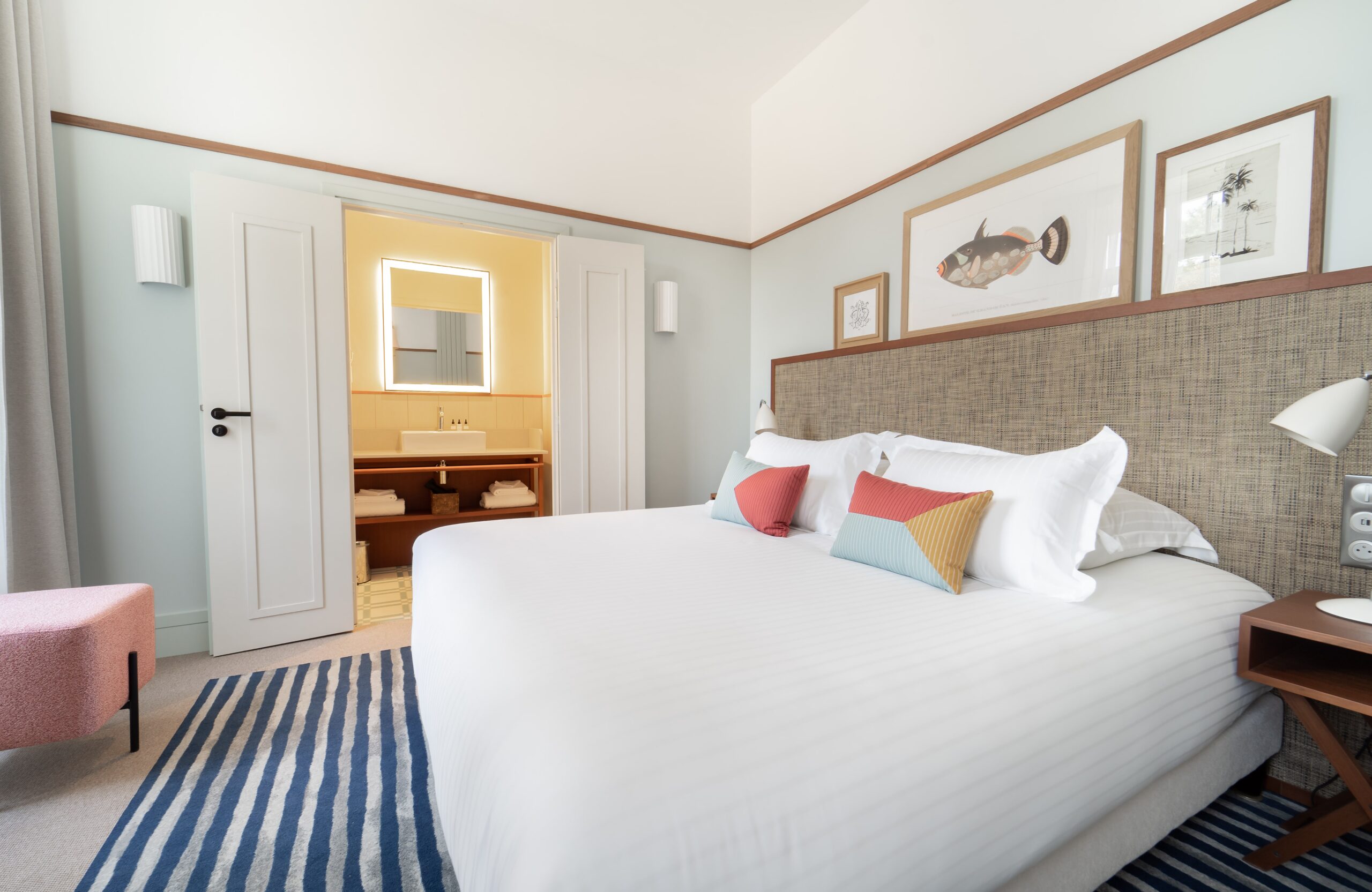 classique | Chambre classique Villa Arthus Bertrand 8 scaled Chambre-classique-Villa-Arthus-Bertrand-8