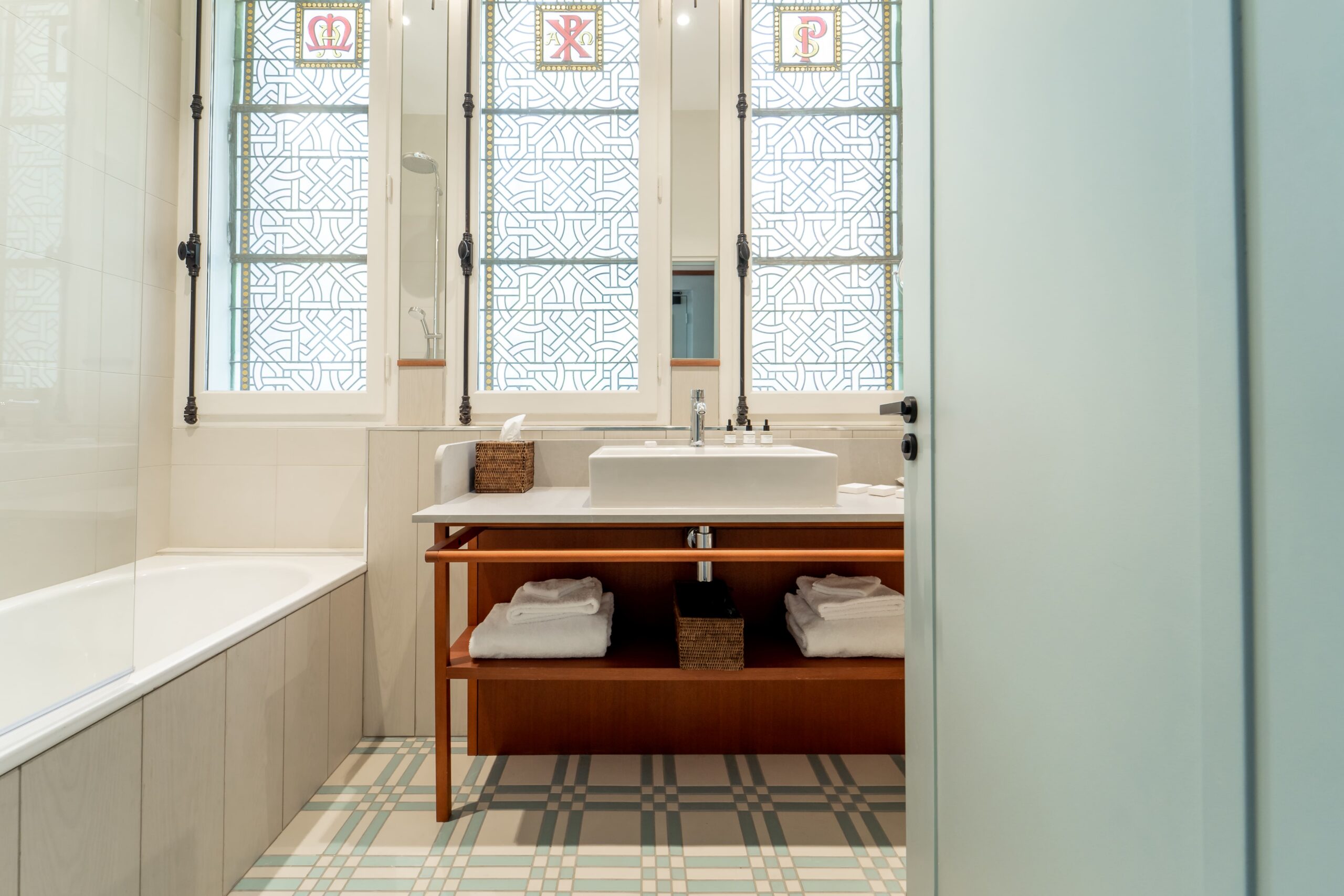 prestige terrasse | chambre prestige terrasse Villa Arthus Bertrand 5 scaled chambre-prestige-terrasse-Villa-Arthus-Bertrand-5